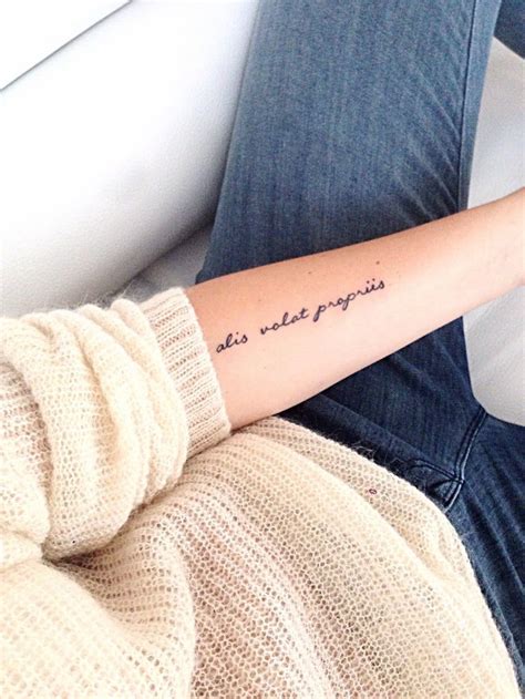 tatuajes de frases en el brazo|More.